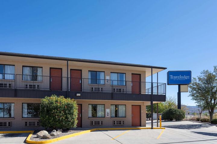 Hotel 2 of 43