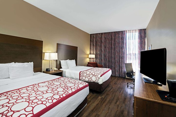 Room 20 of 38
