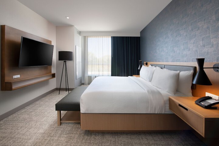 Room 15 of 41