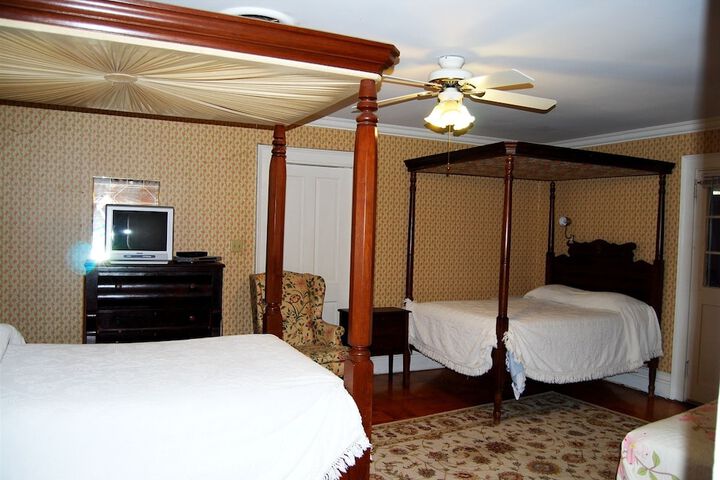 Room 14 of 47