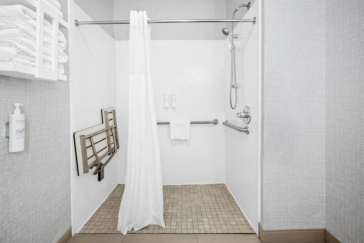 Hampton Inn Bloomington West