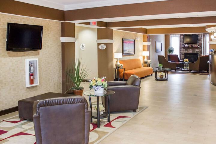 Hotel Interior 7 of 28