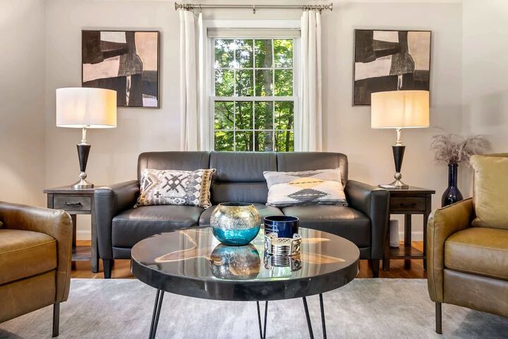 Maine Adventure 3BR Oasis Awaits!