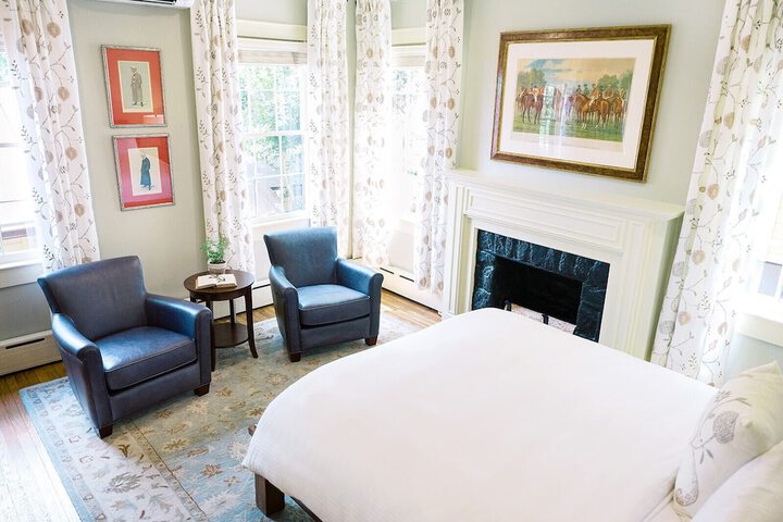 Room 56 of 176