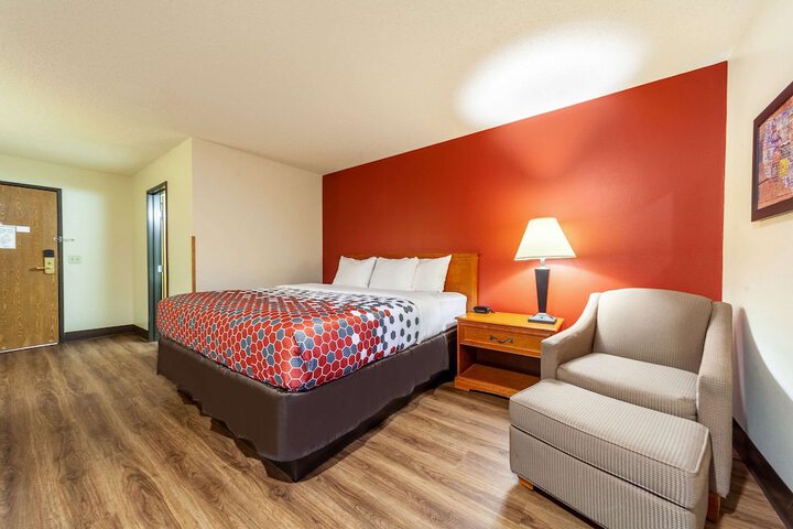 Room 5 of 30
