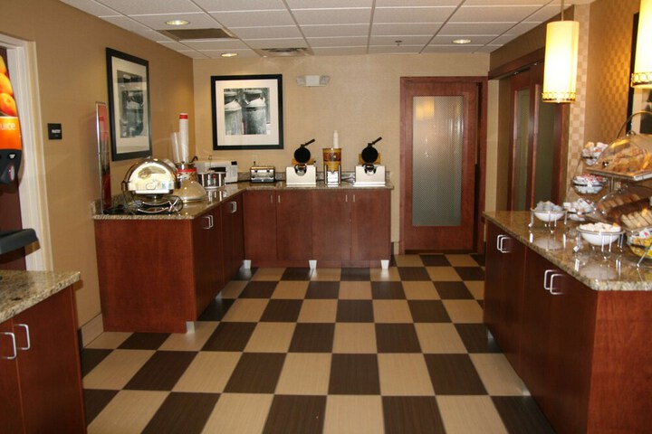 Hampton Inn Hillsville