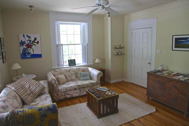Room 22 of 39