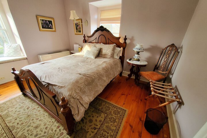 Room 25 of 51