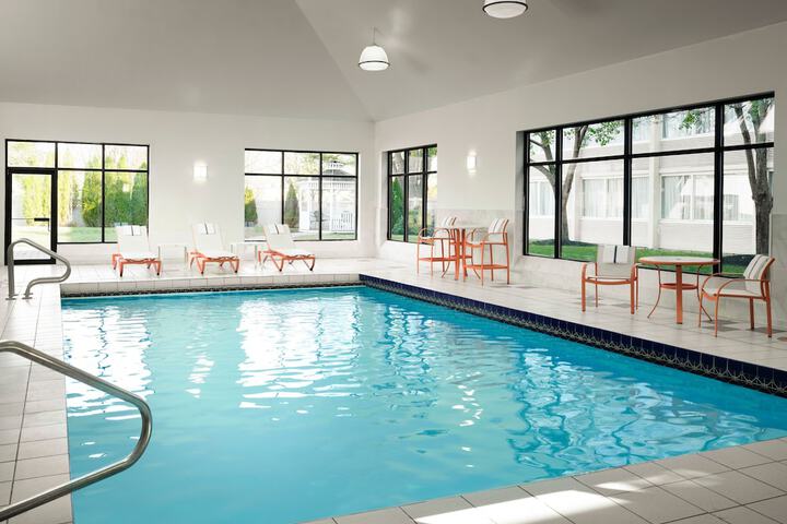 Holiday Inn Hotel & Suites Boston - Peabody by IHG
