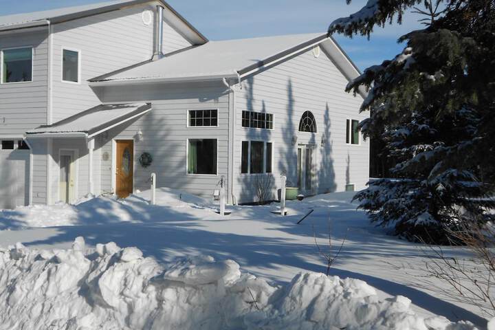Denali Primrose B & B