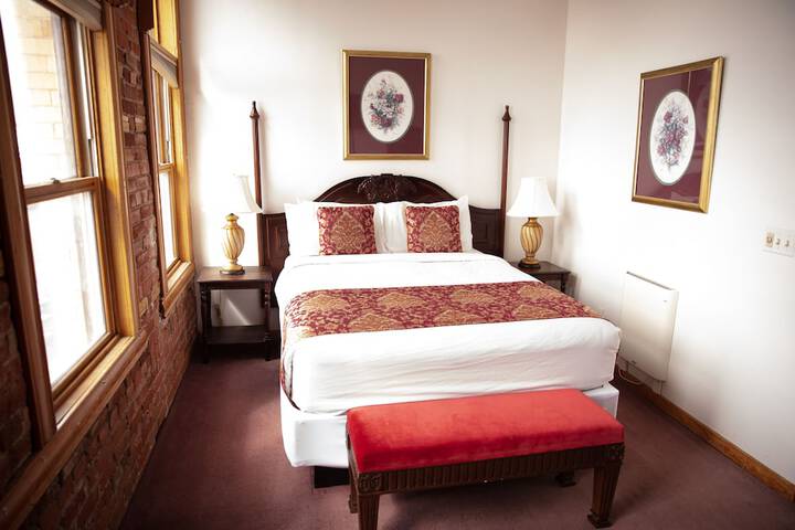 Room 35 of 110
