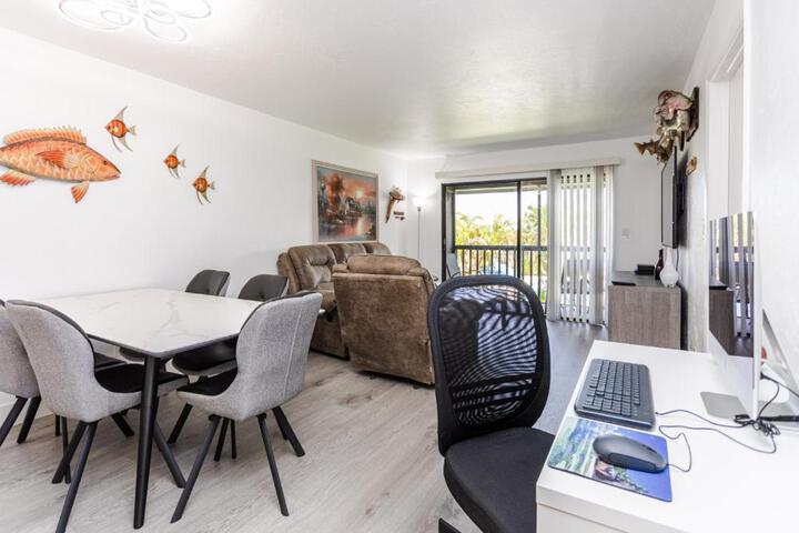 Bass & Sun Condominium 2 / 2 Bedroom