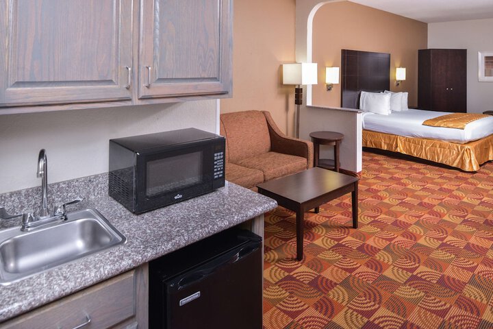 Room 21 of 34