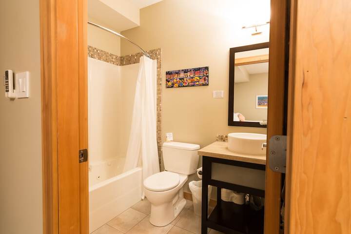 Room 13 of 27