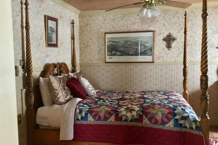Room 41 of 74