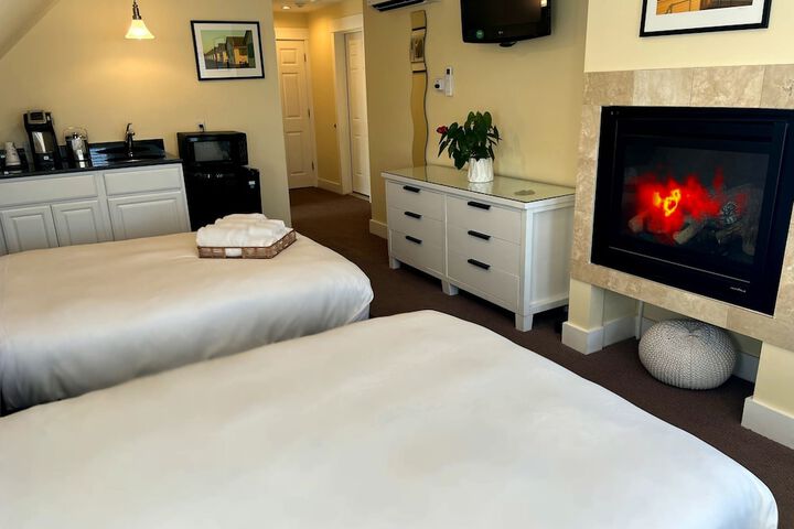 Room 48 of 80