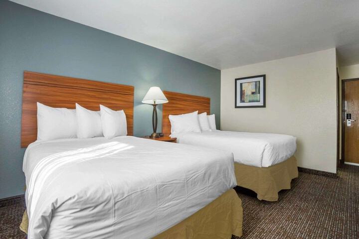Room 14 of 35