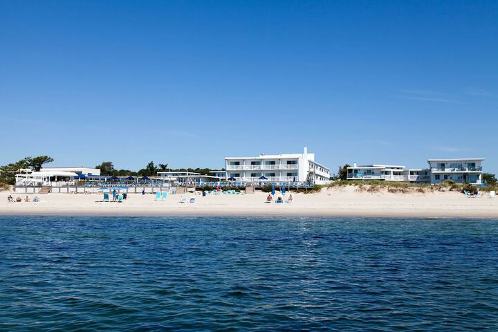 Blue Water Resort