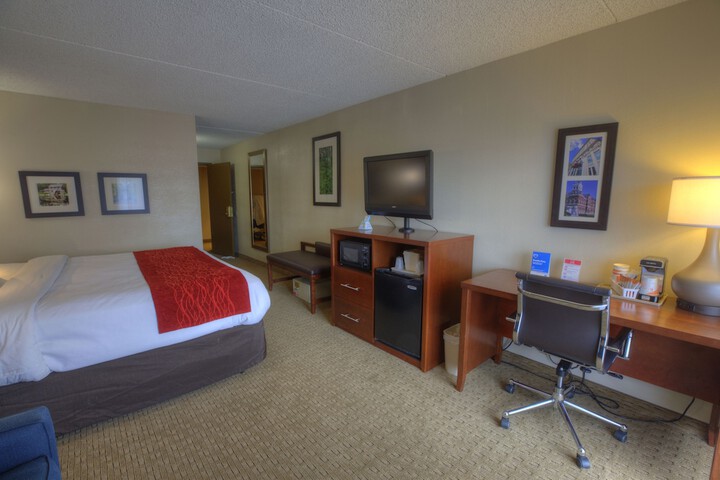 Room 26 of 74