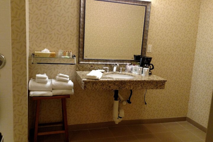 Room 15 of 26