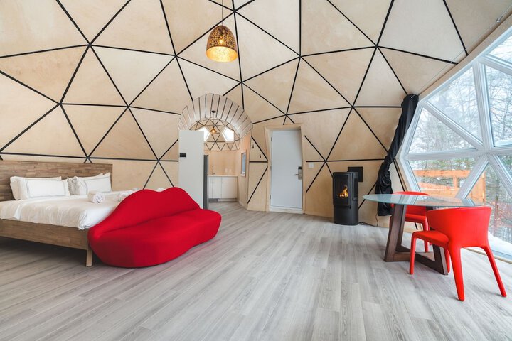 Room 150 of 325