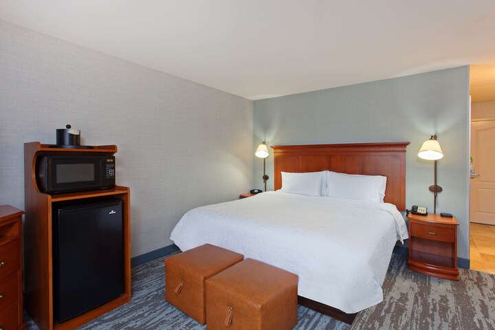Room 20 of 33