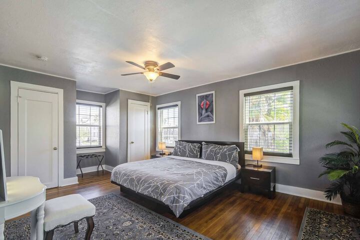 Room 79 of 171