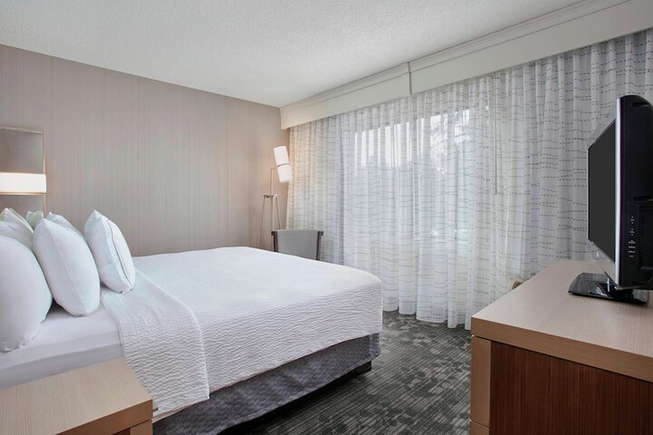 Courtyard by Marriott Detroit Pontiac / Auburn Hills