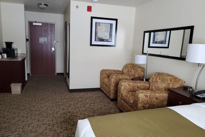 Room 17 of 40