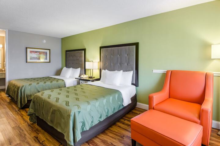 Room 15 of 26