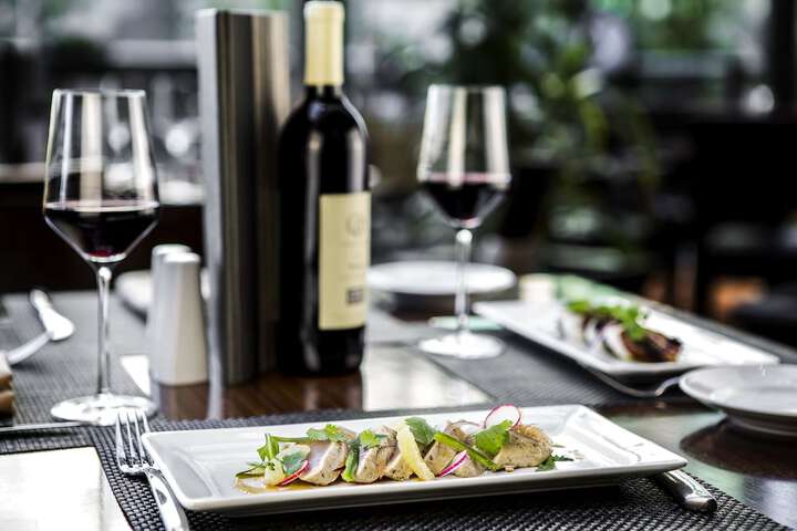 Dining 54 of 81