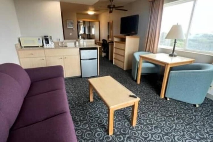 Room 11 of 35
