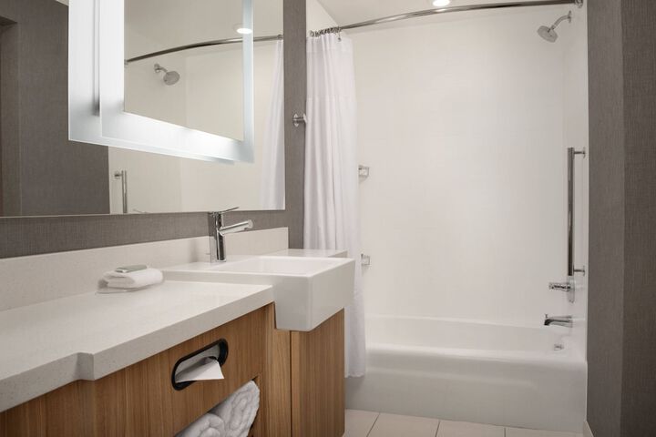 SpringHill Suites by Marriott Charleston Airport & Convention Center