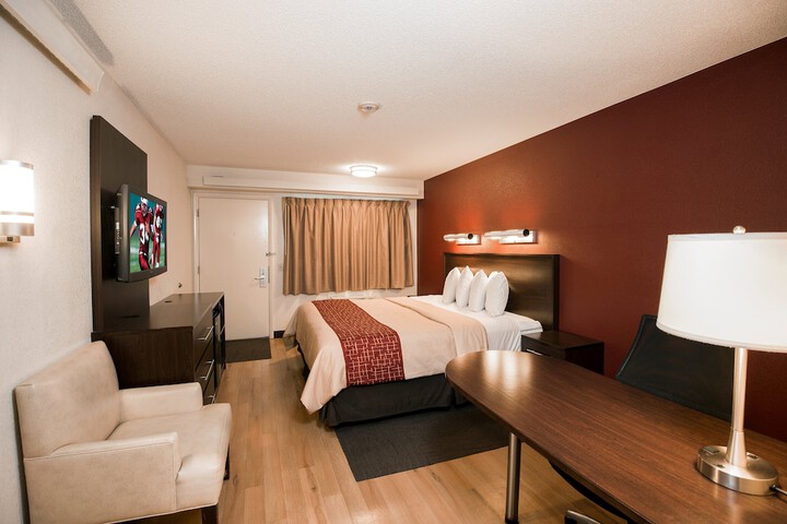 Room 8 of 19