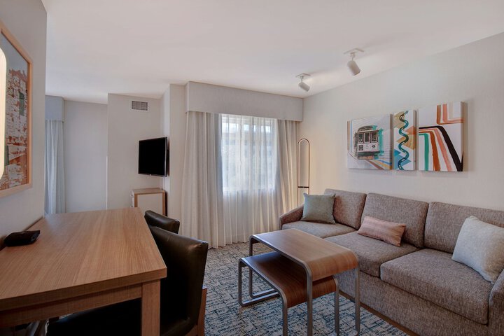 Room 45 of 61