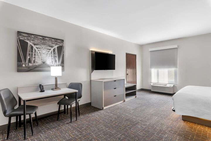 Brentwood Suites Nashville an Ascend Collection Hotel