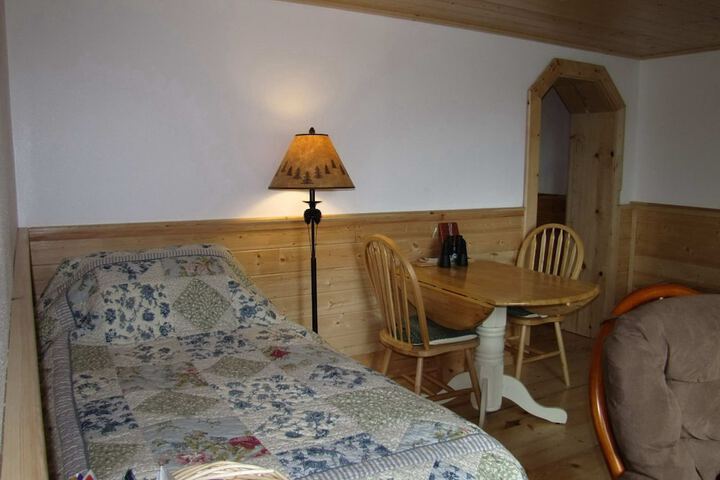 Room 47 of 112