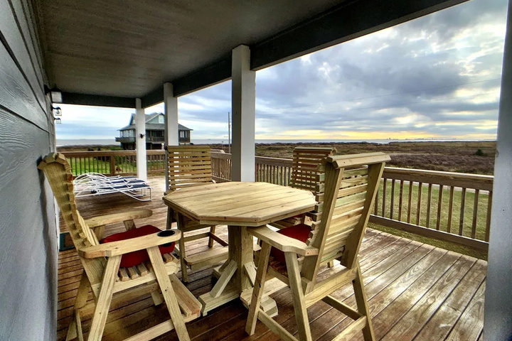 A Silver Lining 4 Br Home