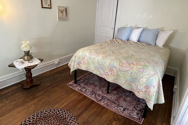 Room 10 of 22