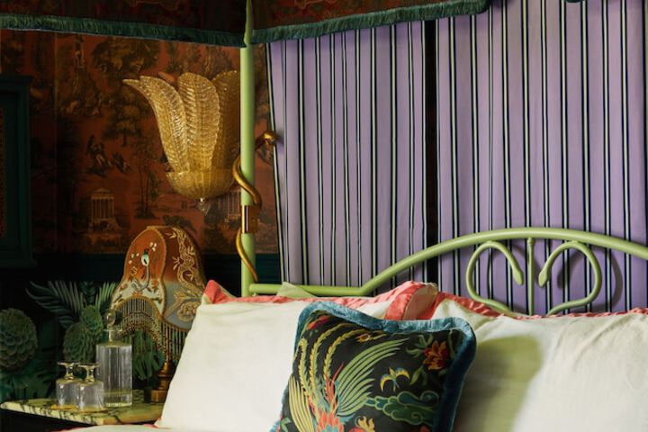 Lafayette Hotel & Club