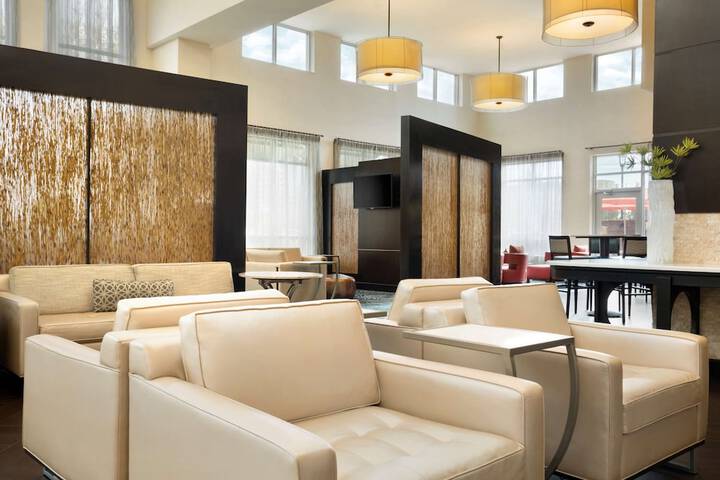 Hotel Interior 10 of 43