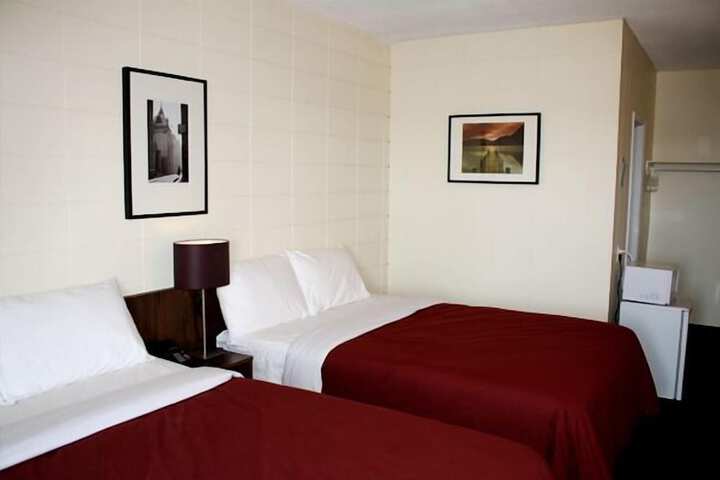 Room 18 of 46