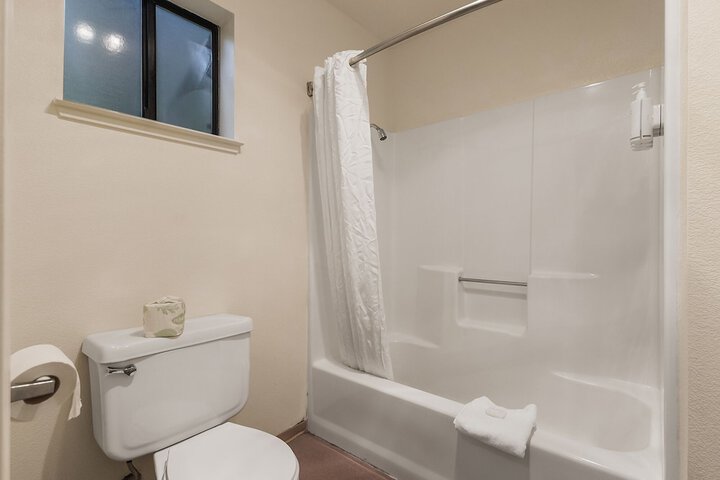 Room 14 of 50