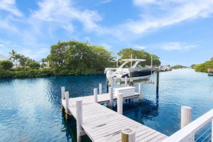 Waterfront Boat Dock and Guesthouse