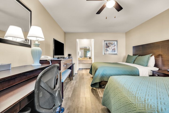 Room 14 of 33