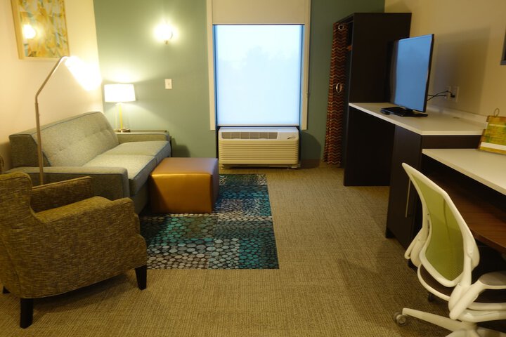Room 37 of 76