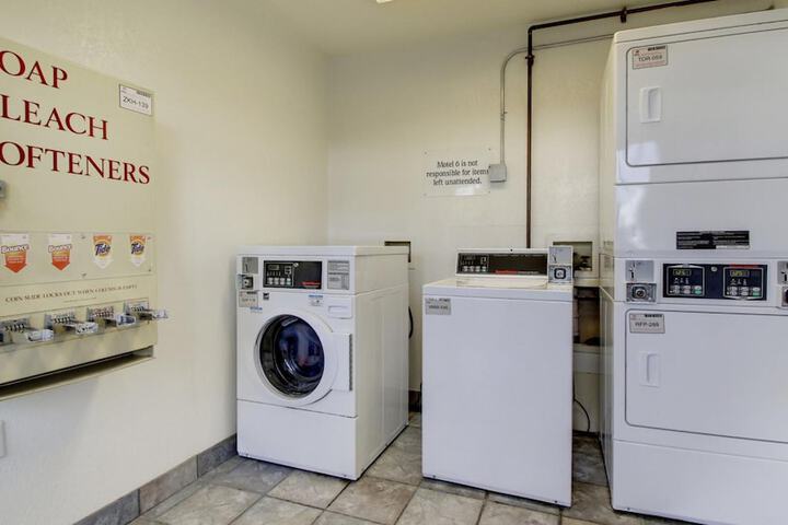 Laundry 28 of 29