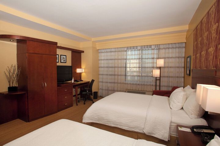 Room 25 of 66