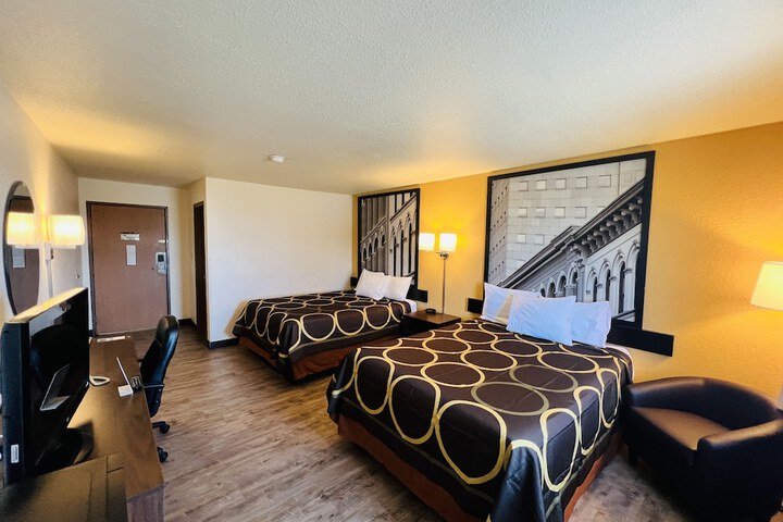 Room 11 of 42