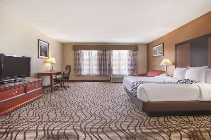 Room 11 of 22